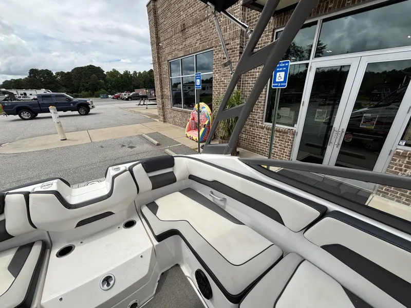 Slide: The Image of Yamaha AR195 w/2020 Yamaha 1.8L SV HO Engine and Trailer Included 2020 - 38