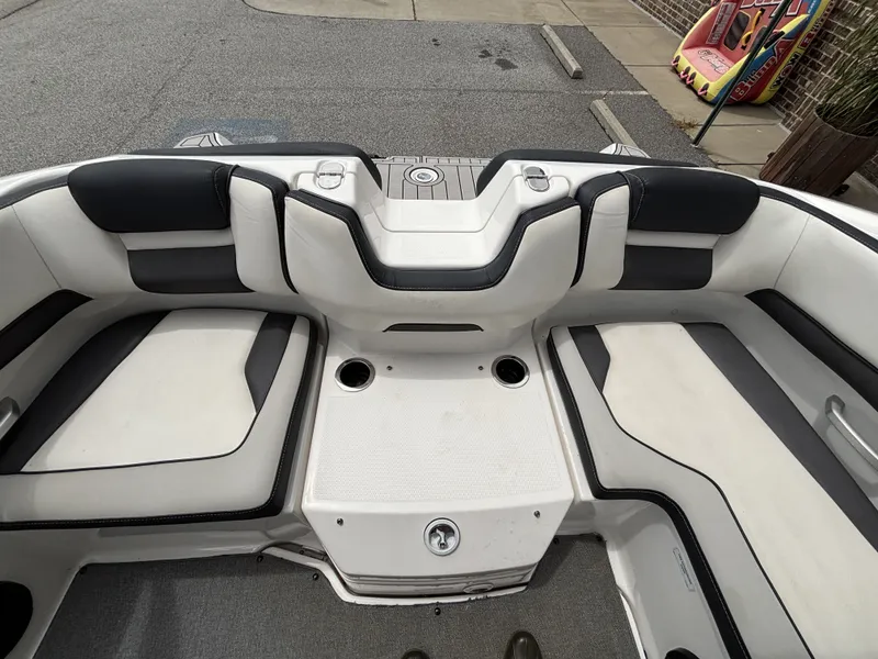 Slide: The Image of Yamaha AR195 w/2020 Yamaha 1.8L SV HO Engine and Trailer Included 2020 - 39