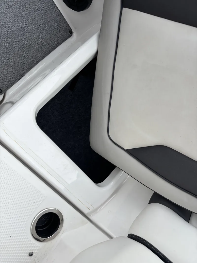 Slide: The Image of Yamaha AR195 w/2020 Yamaha 1.8L SV HO Engine and Trailer Included 2020 - 43