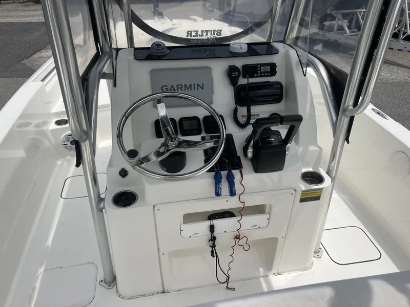 Slide: The Image of Carolina Cat 23CC 2013 - 5