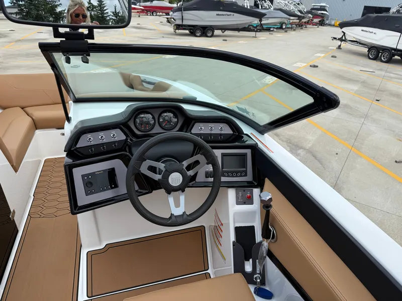 Slide: The Image of MasterCraft NXT22 2022 - 12