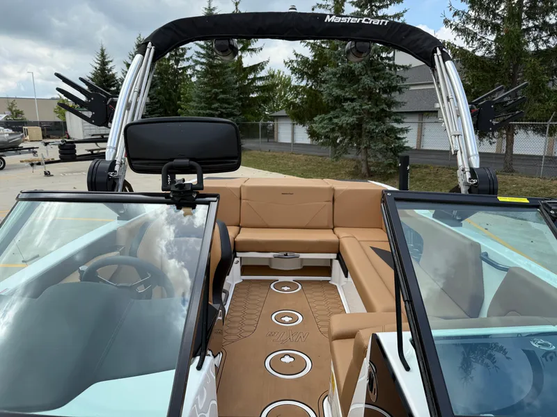 Slide: The Image of MasterCraft NXT22 2022 - 19