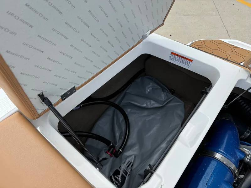 Slide: The Image of MasterCraft NXT22 2022 - 21