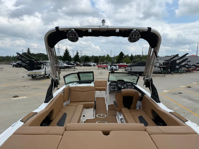 Slide: The Image of MasterCraft NXT22 2022 - 7