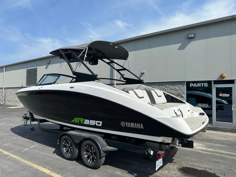 Slide: The Image of Yamaha AR250 2022 - 3