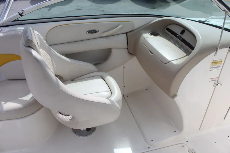 Slide: The Image of Chaparral 220 SSi 2003 - 11