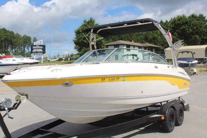 Slide: The Image of Chaparral 220 SSi 2003 - 2