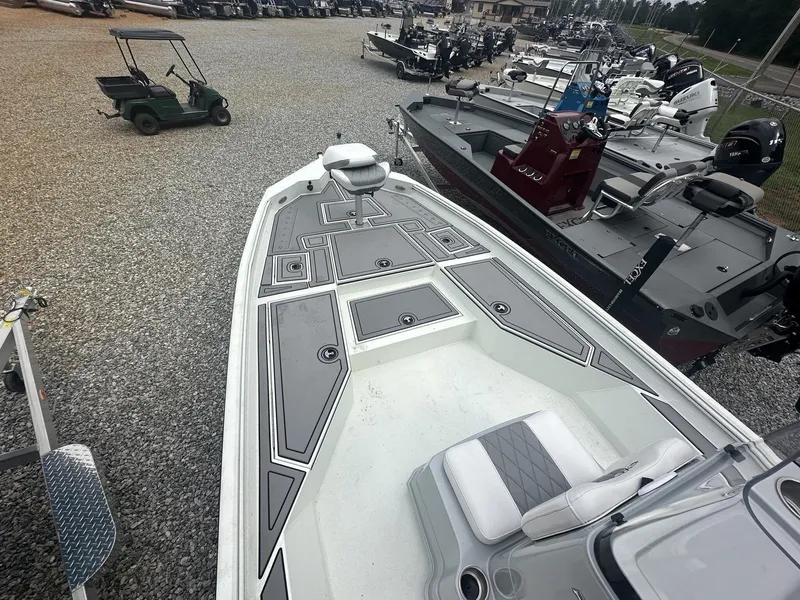 Slide: The Image of Excel 230 Bay Pro 2026 - 4