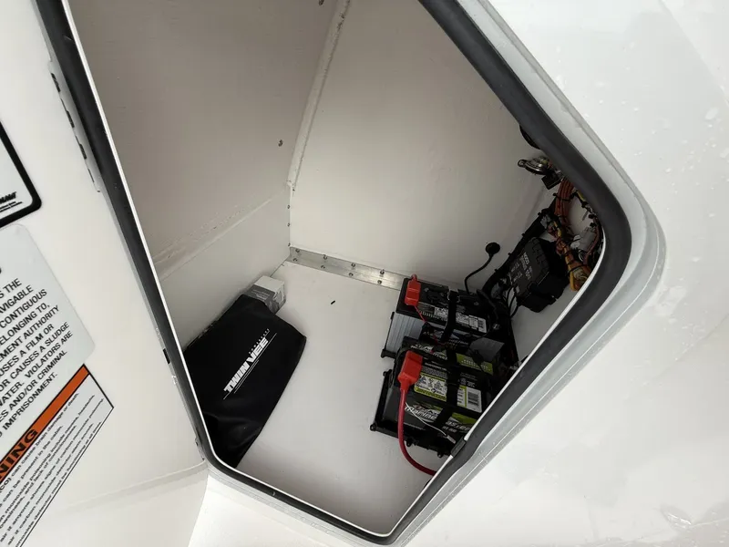 Slide: The Image of Twin Vee 22 BayCat 2026 - 14