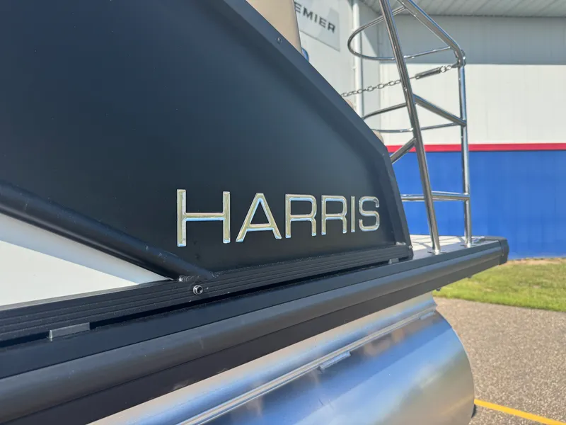 Slide: The Image of Harris Cruiser 230 2026 - 48