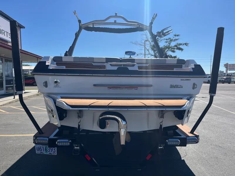 Slide: The Image of Malibu Wakesetter 21 LX-r 2024 - 4