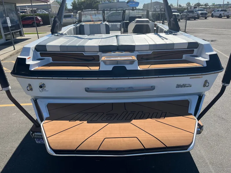 Slide: The Image of Malibu Wakesetter 21 LX-r 2024 - 6