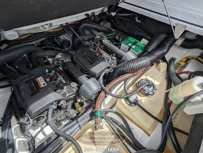 Slide: The Image of Scarab SB285 LX WAKE 2026 - 38