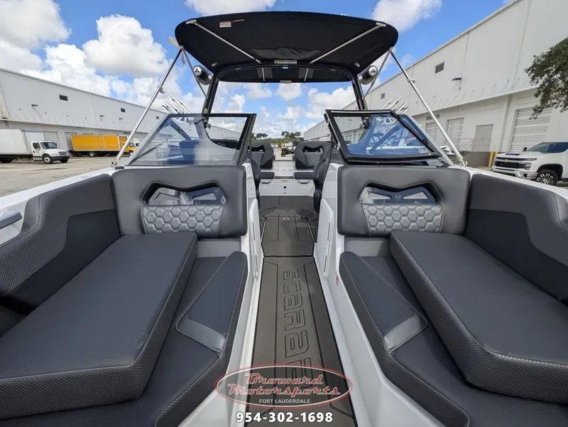 Slide: The Image of Scarab SB235 LX WAKE 2026 - 37