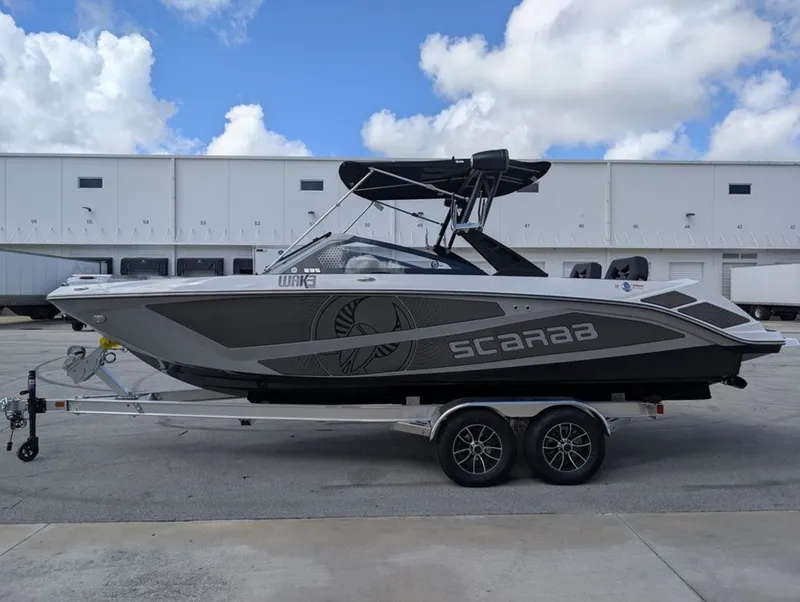 Slide: The Image of Scarab SB235 LX WAKE 2026 - 53