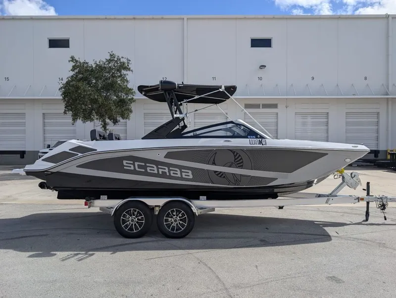 Slide: The Image of Scarab SB235 LX WAKE 2026 - 54