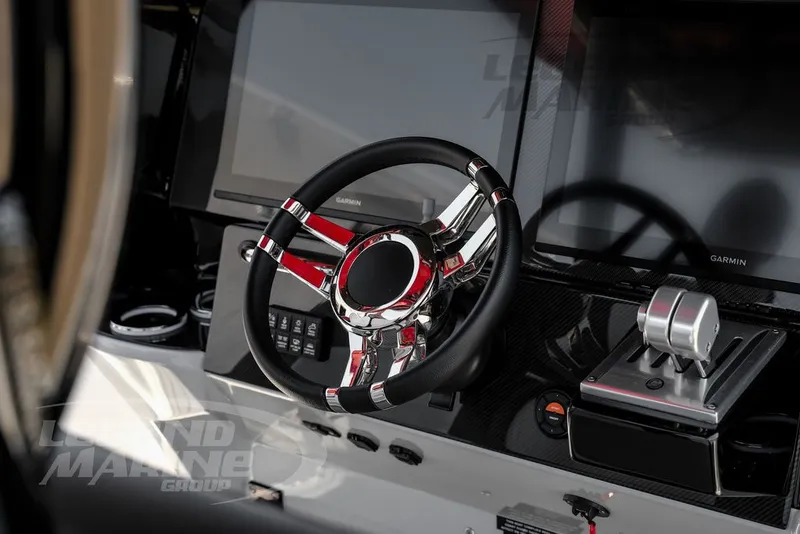 Slide: The Image of Nor-Tech 390 Sport 2026 - 14