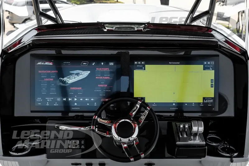 Slide: The Image of Nor-Tech 390 Sport 2026 - 16