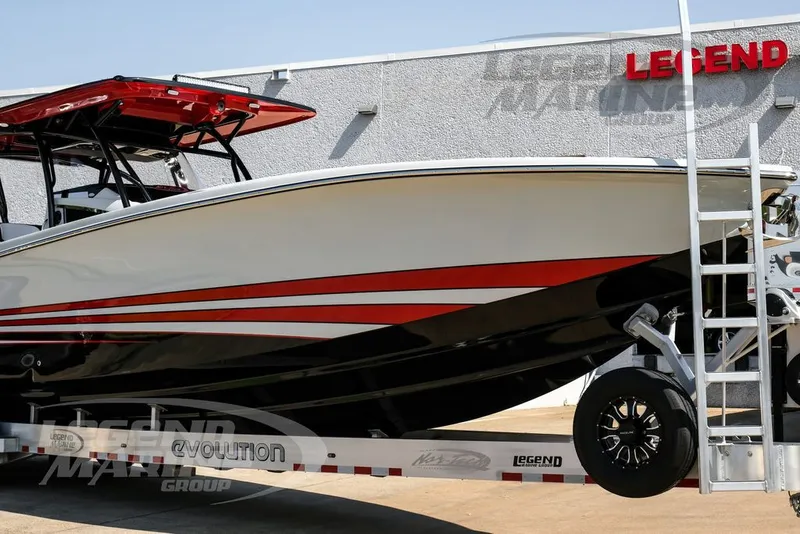 Slide: The Image of Nor-Tech 390 Sport 2026 - 2