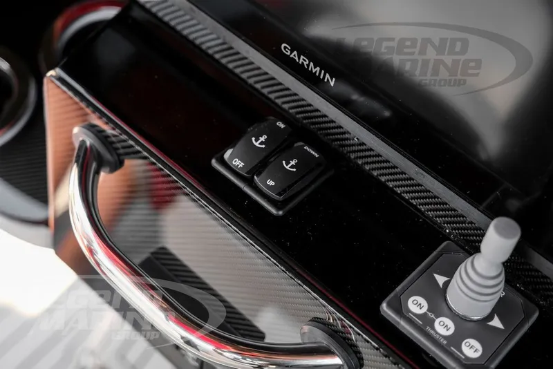 Slide: The Image of Nor-Tech 390 Sport 2026 - 28