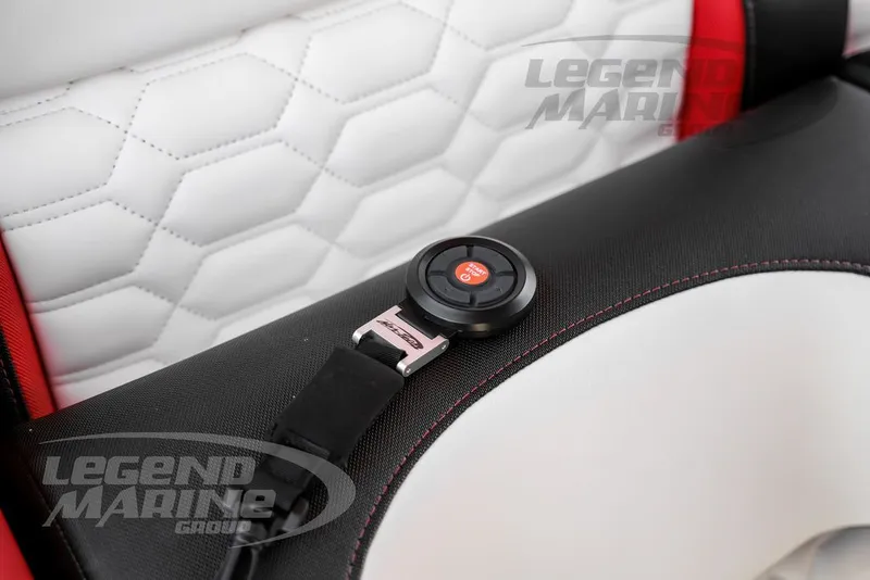 Slide: The Image of Nor-Tech 390 Sport 2026 - 39