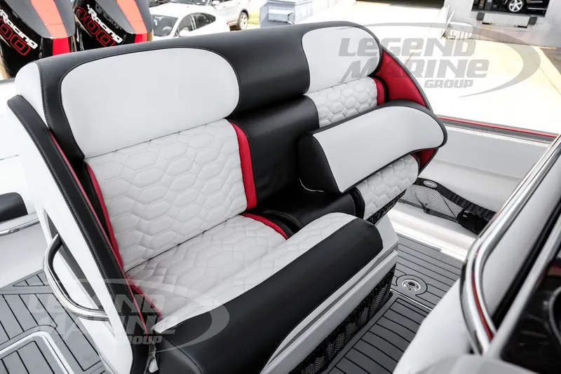 Slide: The Image of Nor-Tech 390 Sport 2026 - 42