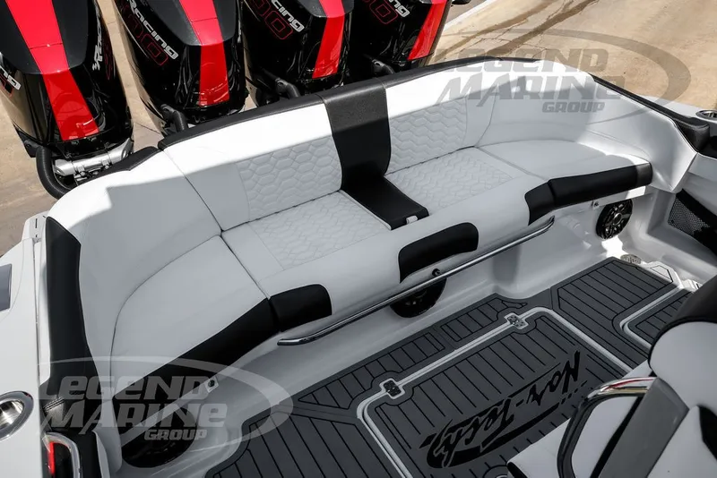 Slide: The Image of Nor-Tech 390 Sport 2026 - 43