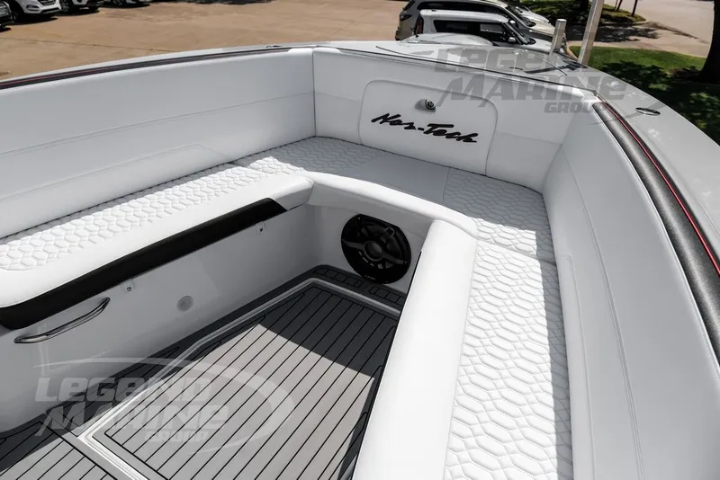 Slide: The Image of Nor-Tech 390 Sport 2026 - 48