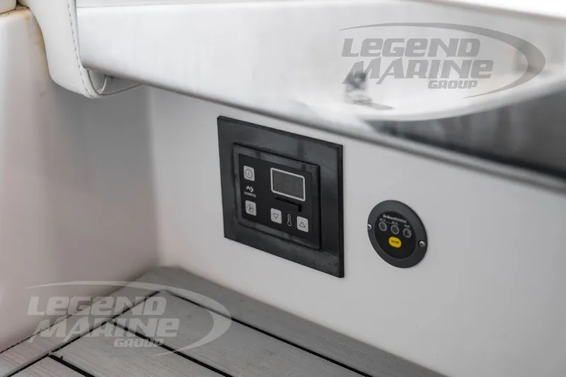 Slide: The Image of Nor-Tech 390 Sport 2026 - 54