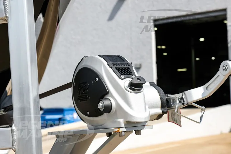 Slide: The Image of Nor-Tech 390 Sport 2026 - 81