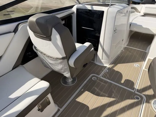 Slide: The Image of Yamaha 242 Limited S 2015 - 15