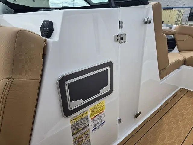 Slide: The Image of MasterCraft XT22 T 2026 - 27