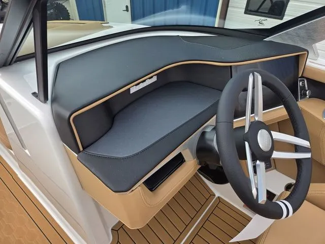 Slide: The Image of MasterCraft XT22 T 2026 - 36