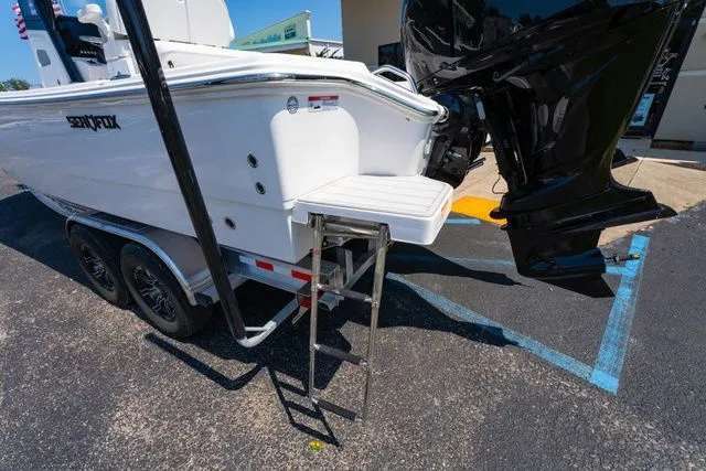 Slide: The Image of Sea Fox 282 LT 2026 - 10