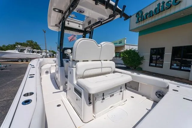 Slide: The Image of Sea Fox 282 LT 2026 - 15