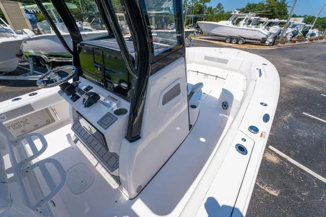 Slide: The Image of Sea Fox 282 LT 2026 - 22