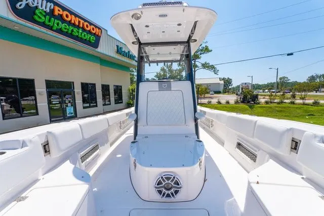 Slide: The Image of Sea Fox 282 LT 2026 - 23