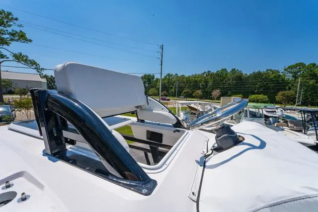 Slide: The Image of Sea Fox 282 LT 2026 - 28