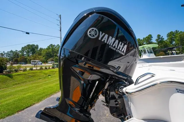 Slide: The Image of Sea Fox 282 LT 2026 - 8