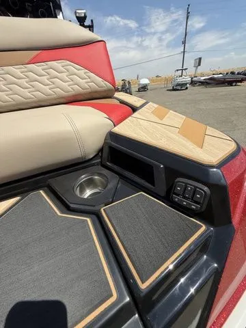 Slide: The Image of Centurion Ri245 2026 - 8