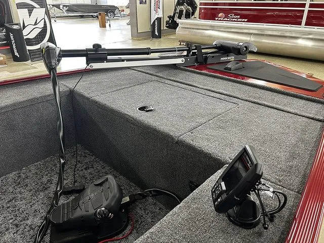 Slide: The Image of Tracker Panfish 17 2026 - 7