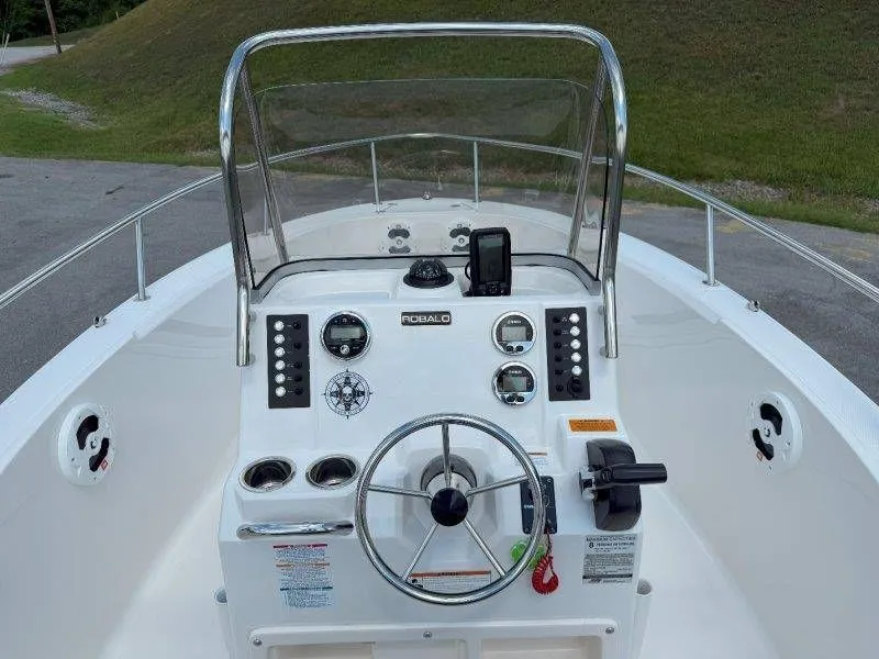 Slide: The Image of Robalo R180 Center Console 2019 - 20