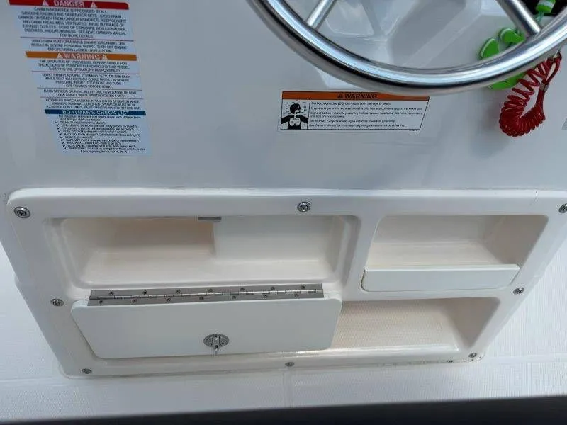 Slide: The Image of Robalo R180 Center Console 2019 - 30