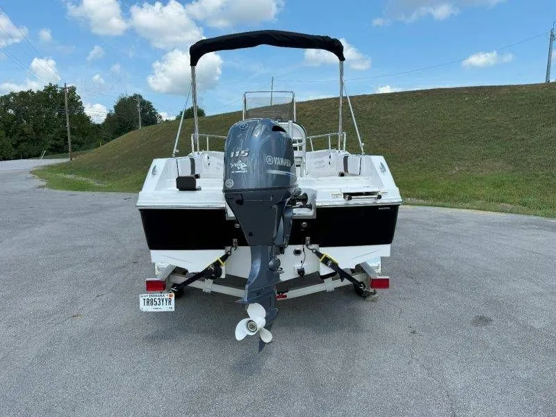 Slide: The Image of Robalo R180 Center Console 2019 - 4