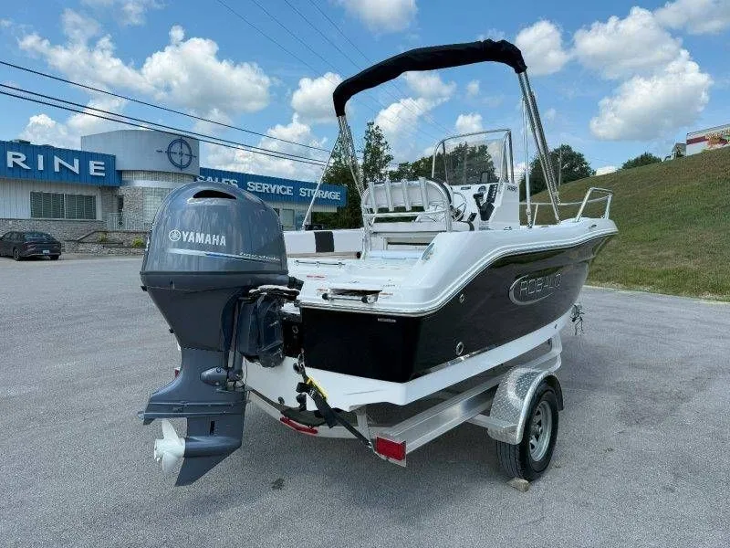 Slide: The Image of Robalo R180 Center Console 2019 - 5
