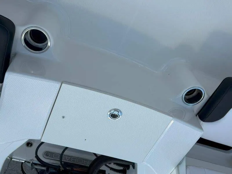 Slide: The Image of Robalo R180 Center Console 2019 - 58