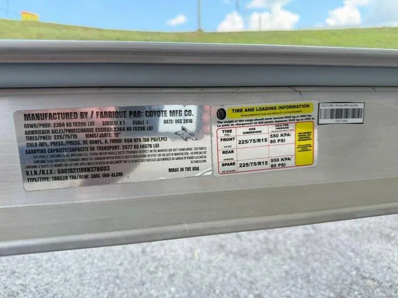 Slide: The Image of Robalo R180 Center Console 2019 - 75