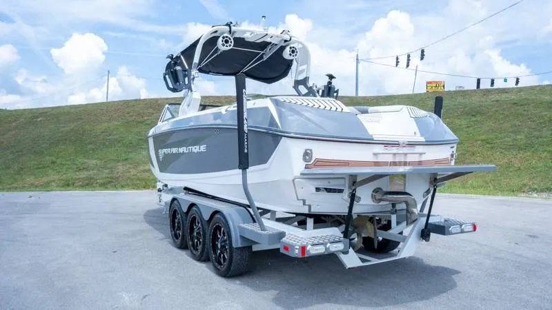 Slide: The Image of Nautique G25 2018 - 13