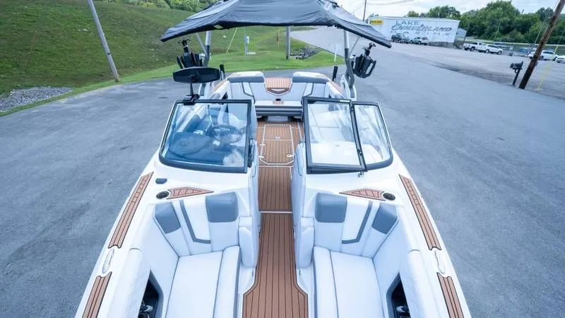 Slide: The Image of Nautique G25 2018 - 17