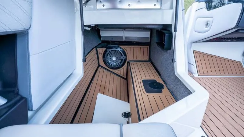 Slide: The Image of Nautique G25 2018 - 21